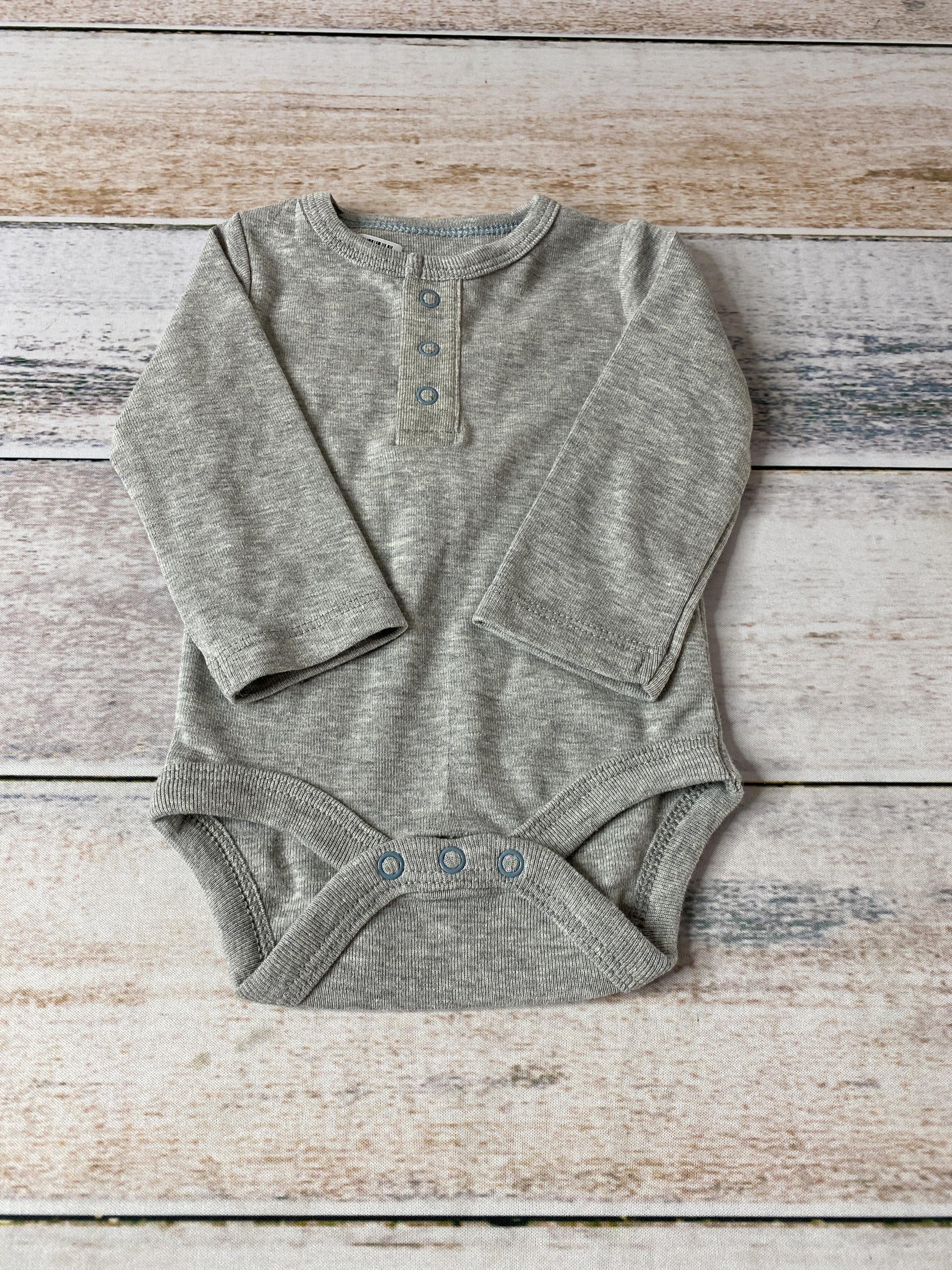 Cloud Island Unisex Grey Onesie Size: Newborn Grey