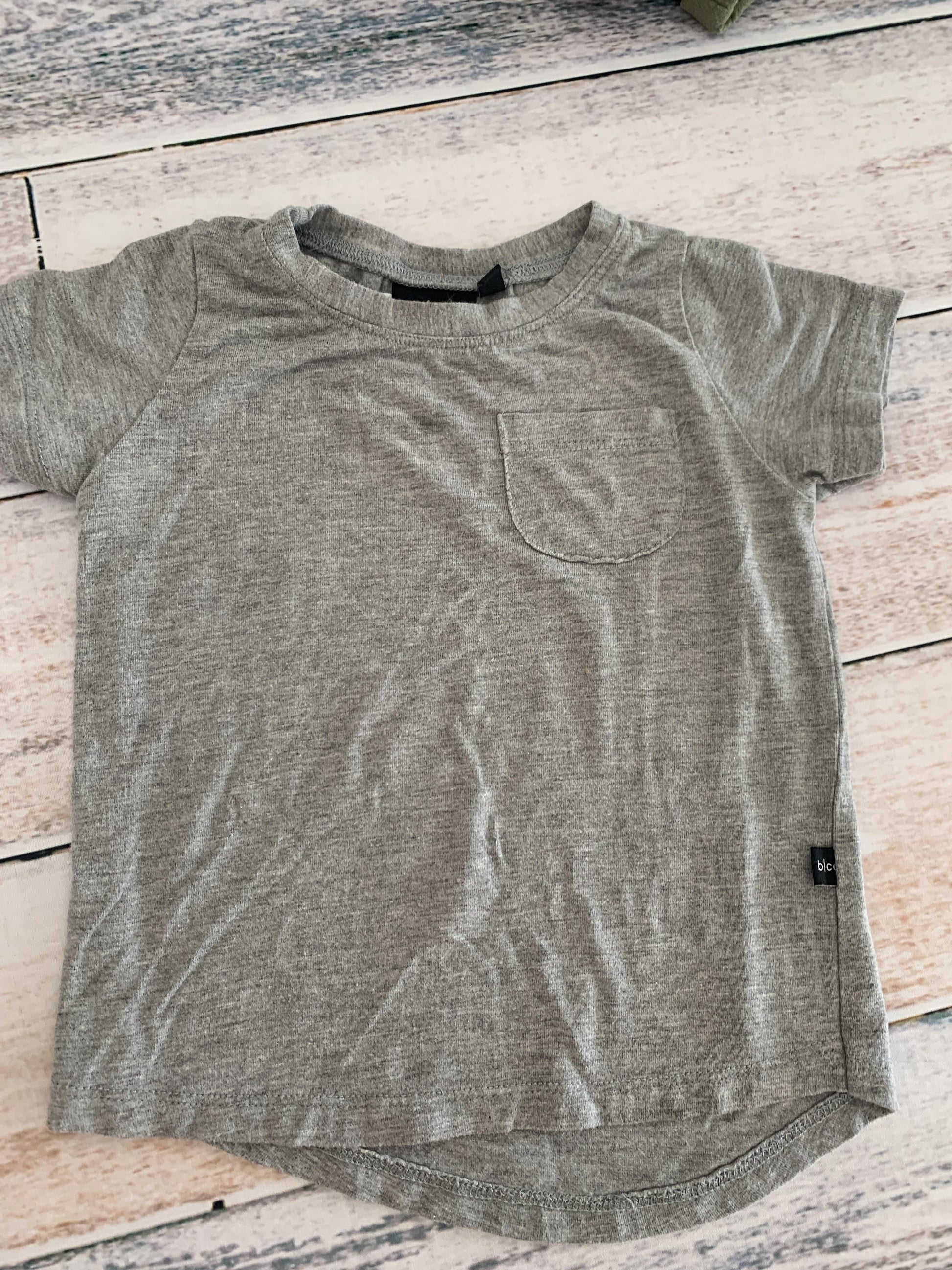 BabySprouts co Girls Grey T-Shirt Size: 6-12 months Grey