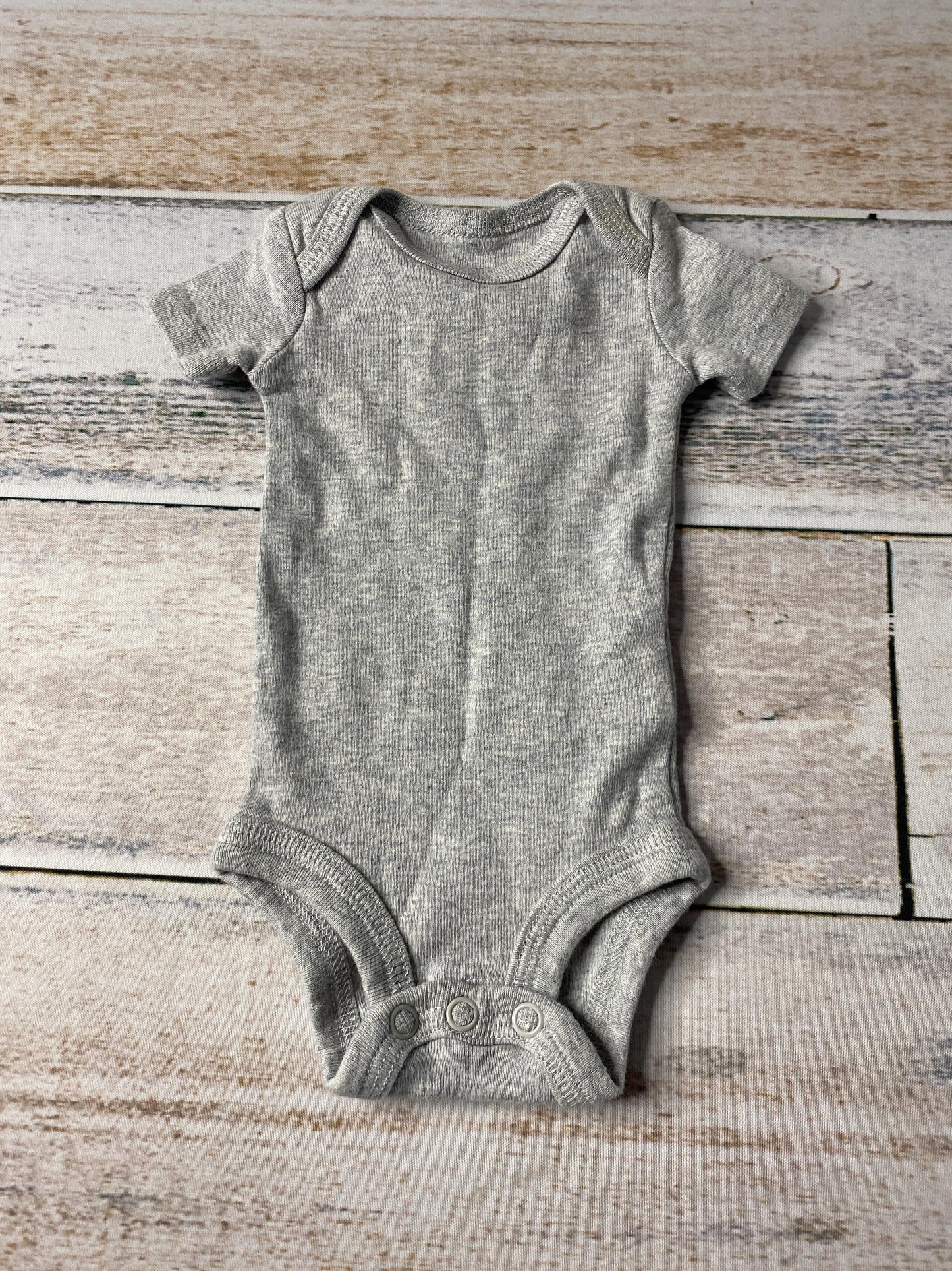Carters Unisex Grey Onesie Size: Newborn Grey