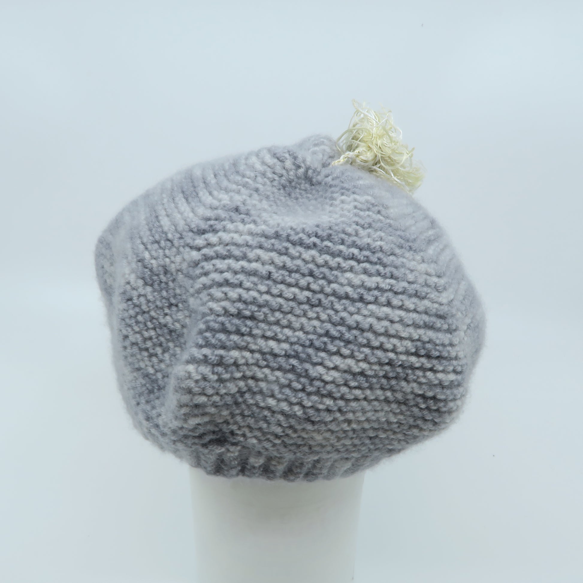 Unknown Brand Unisex Grey Hat Size: 6-12 Months Grey