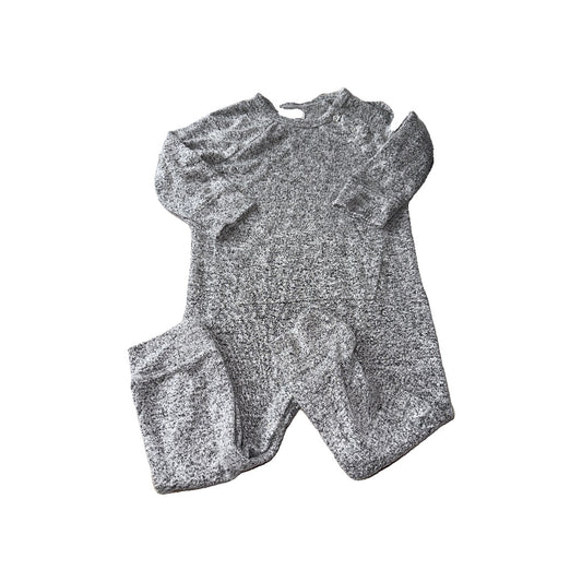 Grayson mini Unisex Grey Long Sleeve Outfit Size: 18 months Grey