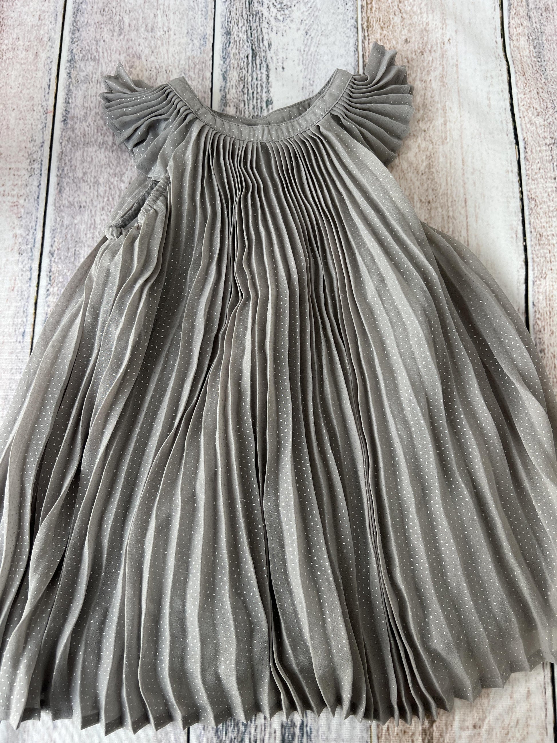 Gap Girls Grey Dress Size: 18-24 months Grey