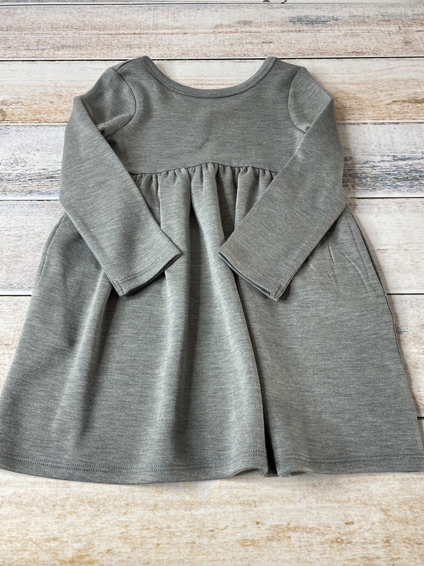 Cat & Jack Girls Grey Dress Size: 3T Grey