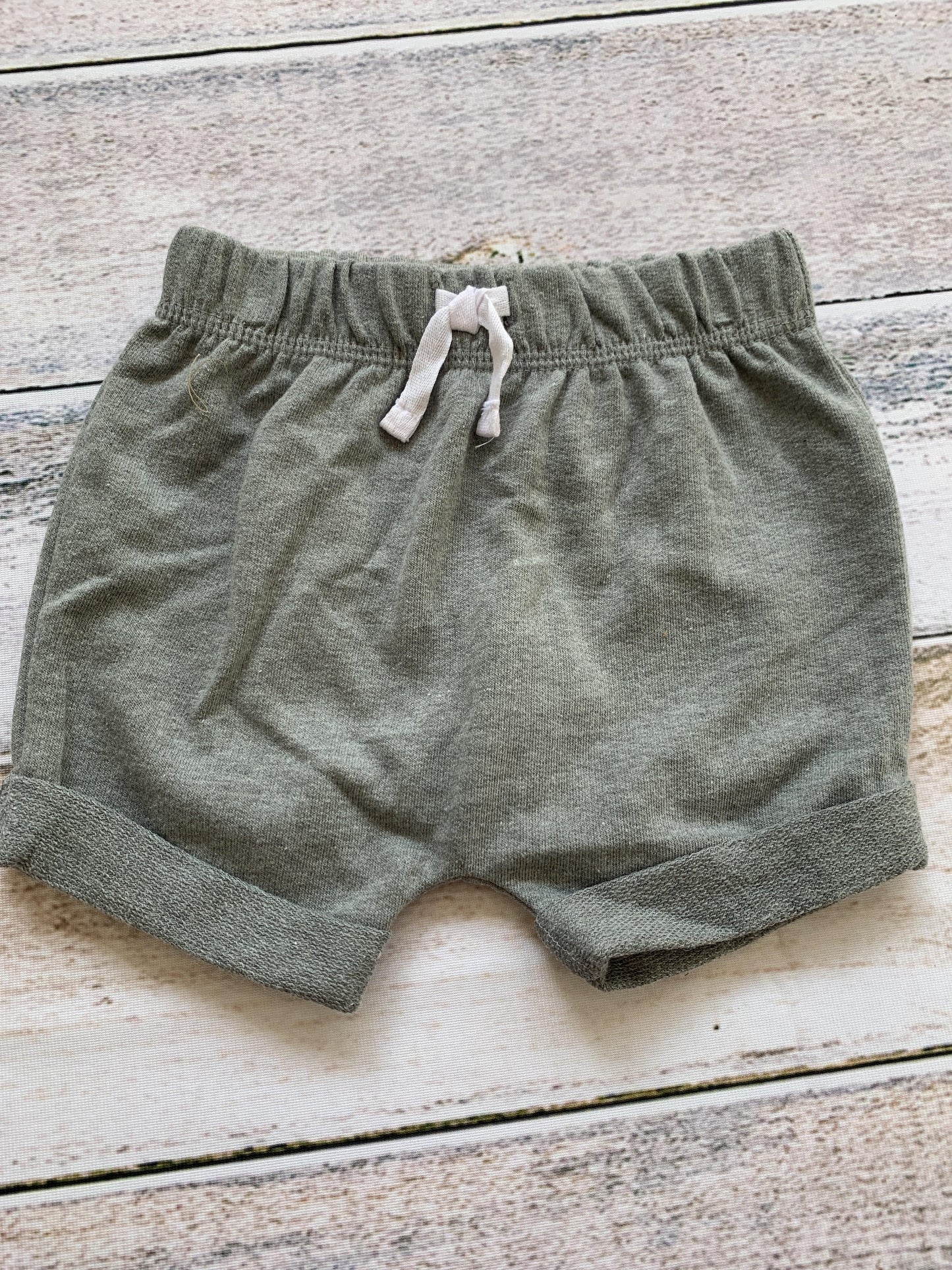 Cat & Jack Boys Grey Shorts Size: 6-9 months Grey