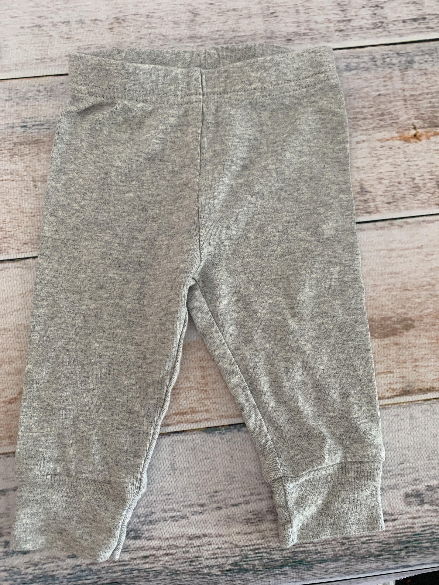 Carters Unisex Grey Pants Size: 6 months Grey