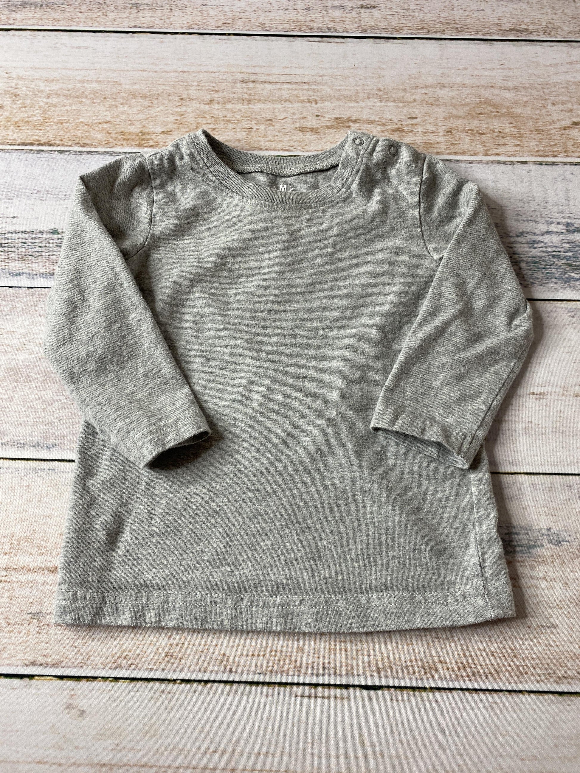 Primary Unisex Grey Long Sleeve Shirt Size: 12-18 months Grey