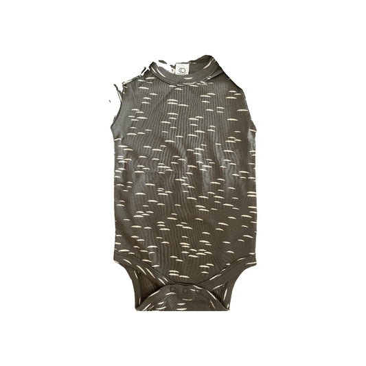 Colored Organics Girls Grey Onesie Size: 6-12 months Grey