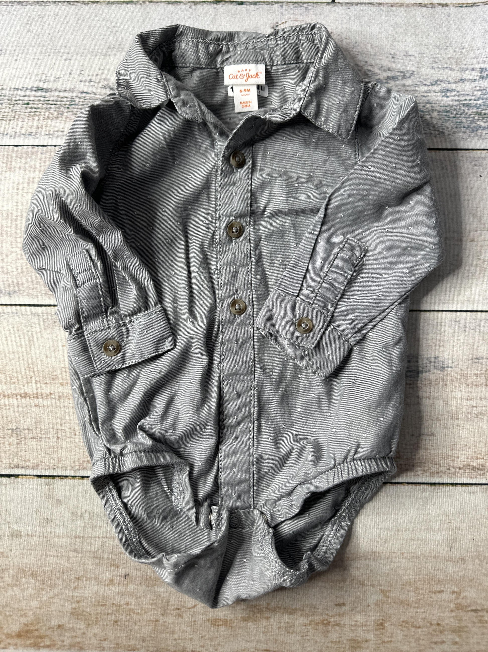 Cat & Jack Boys Grey Onesie Size: 6-9 months Grey