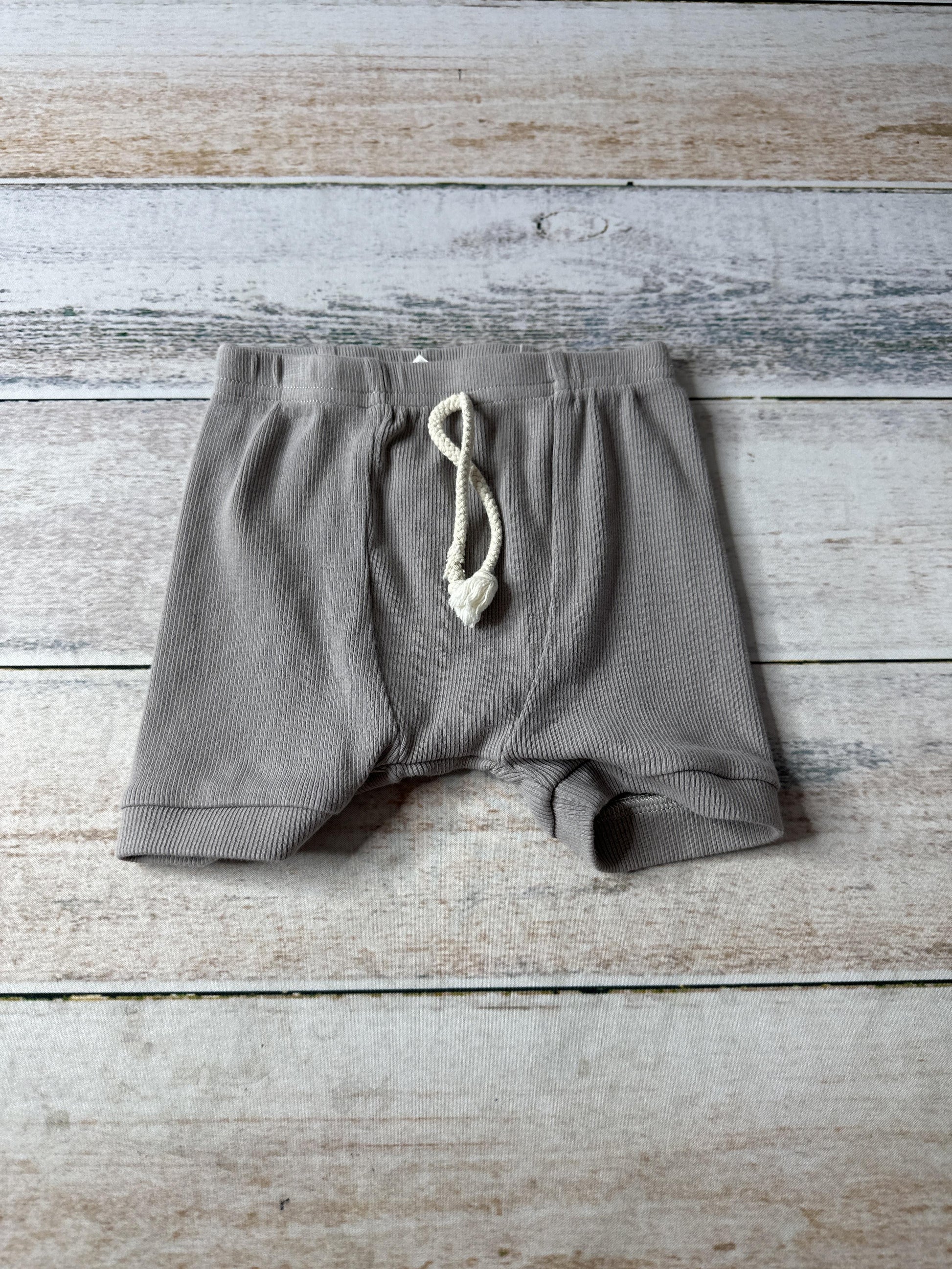 Unisex Grey Pajamas Size: 2T Grey