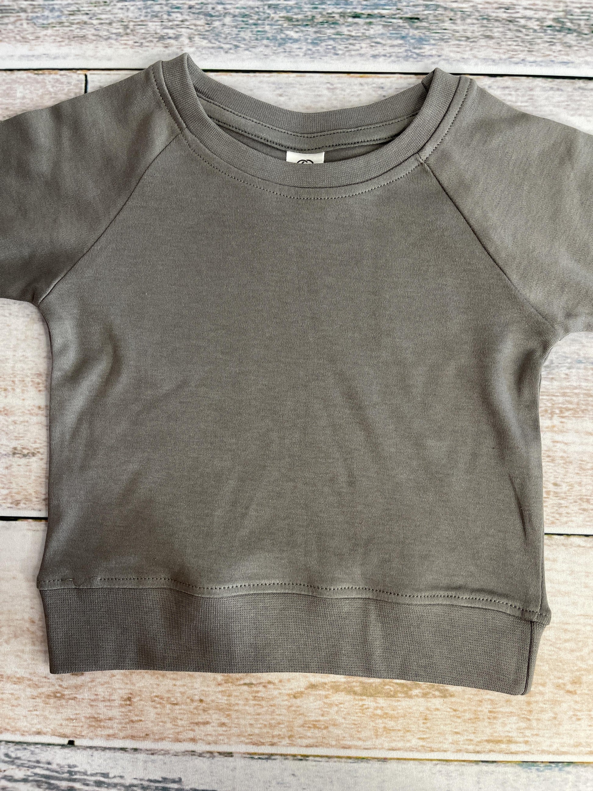 Colored Organics Unisex Grey Sweater Size: 6-12 months Grey