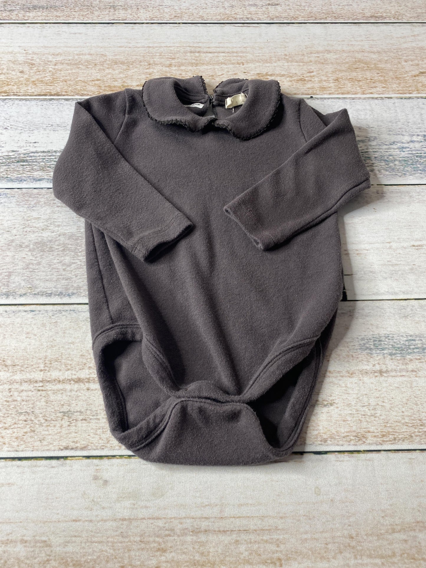 Monbebe Girls Grey Onesie Size: 6-12 months Grey