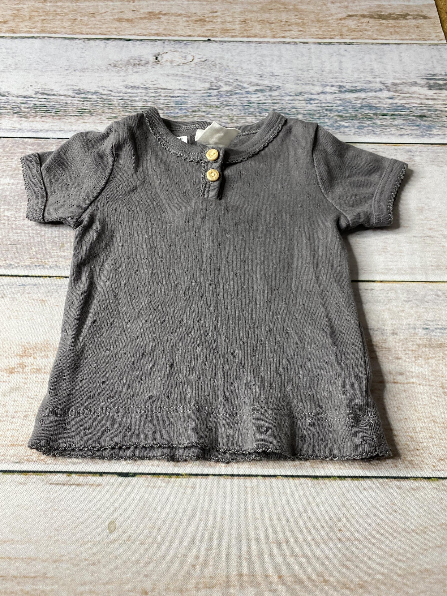 H&M Girls Grey Shirt Size: 2-4 months Grey
