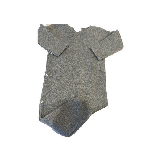 Burt's Bees Girls Grey Long Sleeve Outfit Size: 6-9 months Grey