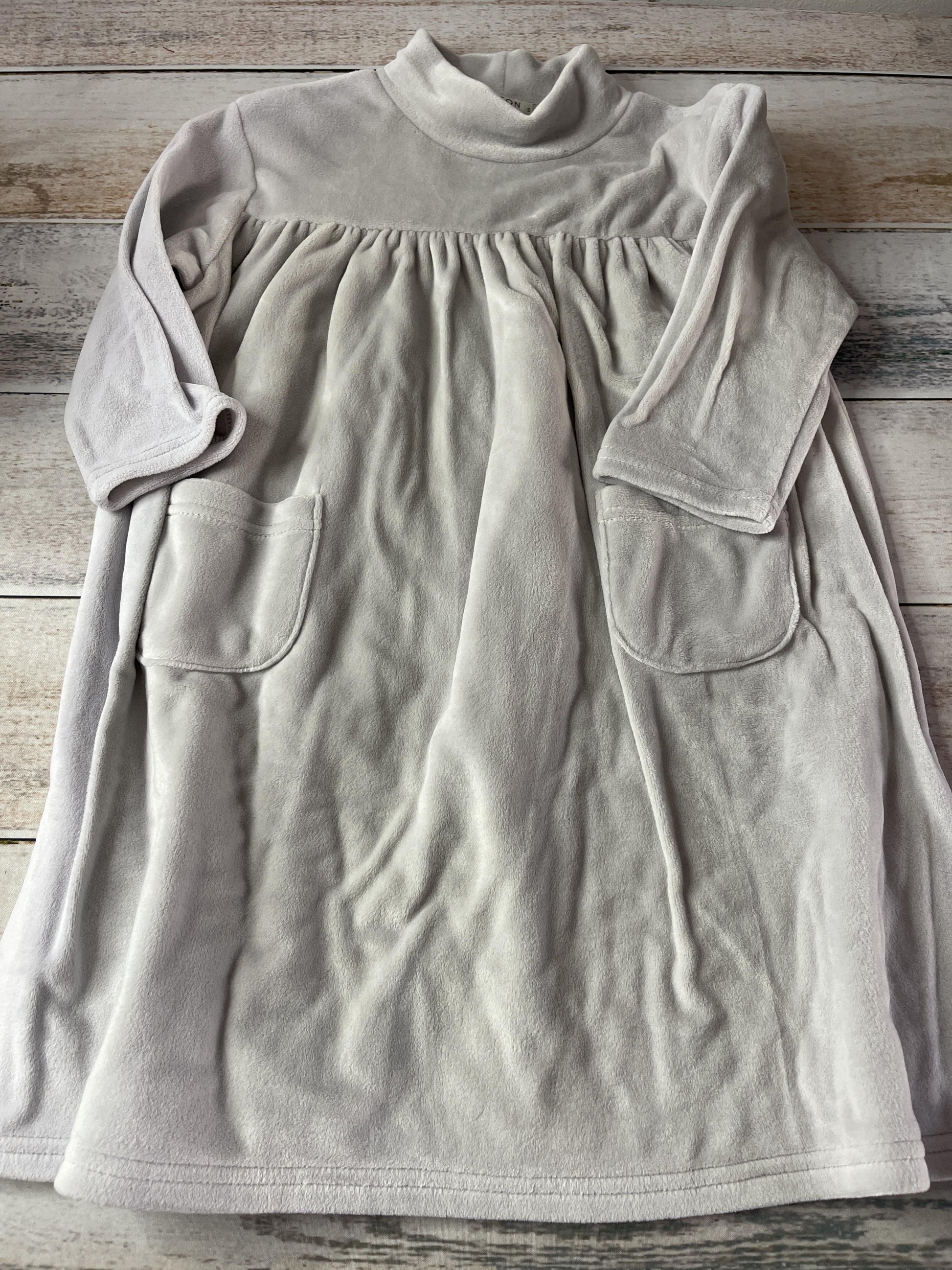 Poisson Girls Grey Dress Size: 5 Grey