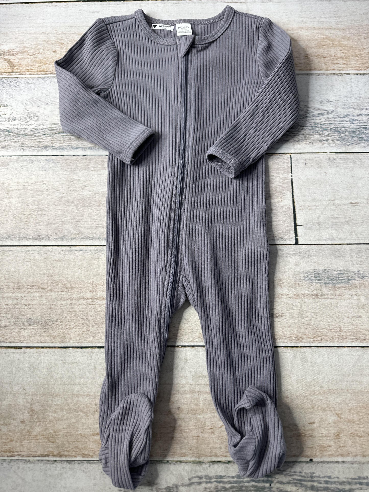 PL Baby Unisex Grey Pajamas Size: 6-9 months Grey