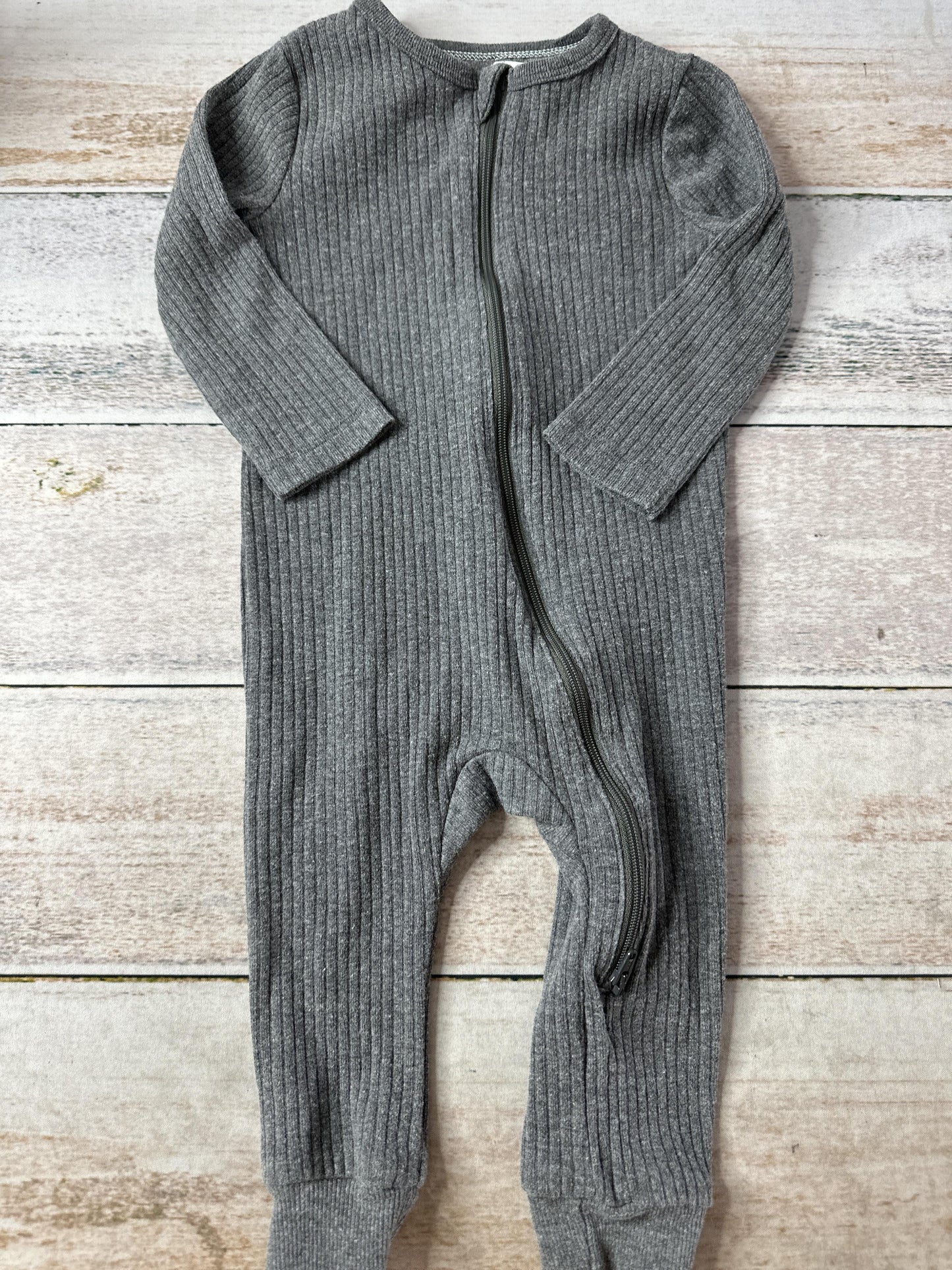 Cloud Island Unisex Grey Pajamas Size: 12 months Grey