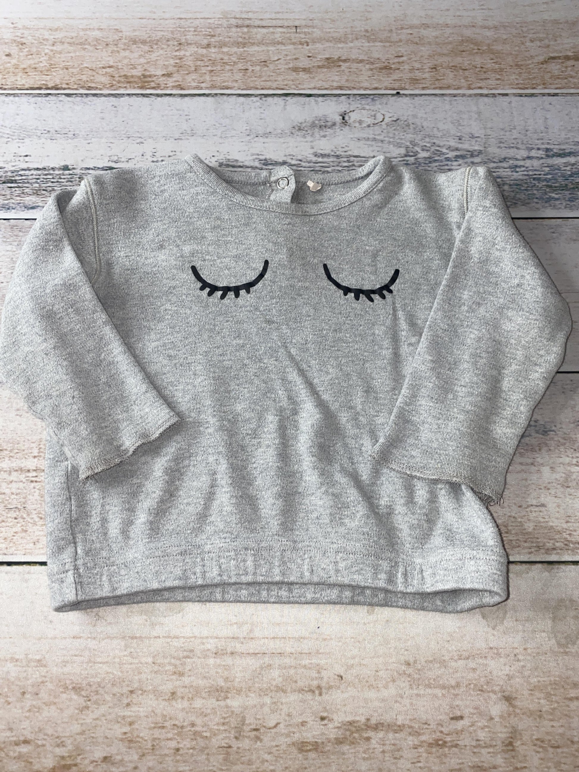 Unknown Unisex Grey Sweater Size: 18-24 months Grey