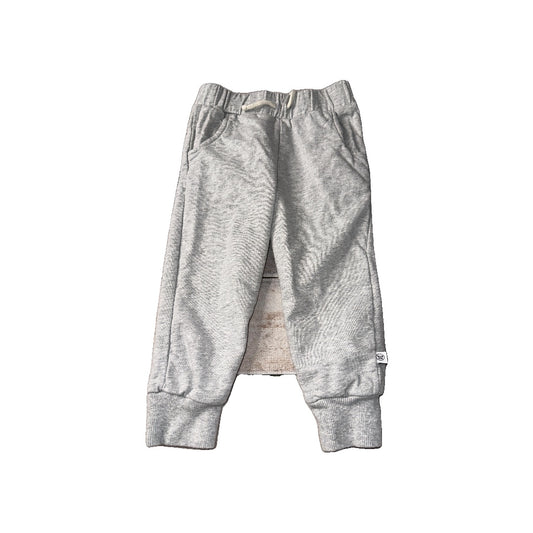 Honest Co Boys Grey Pants Size: 2T Grey