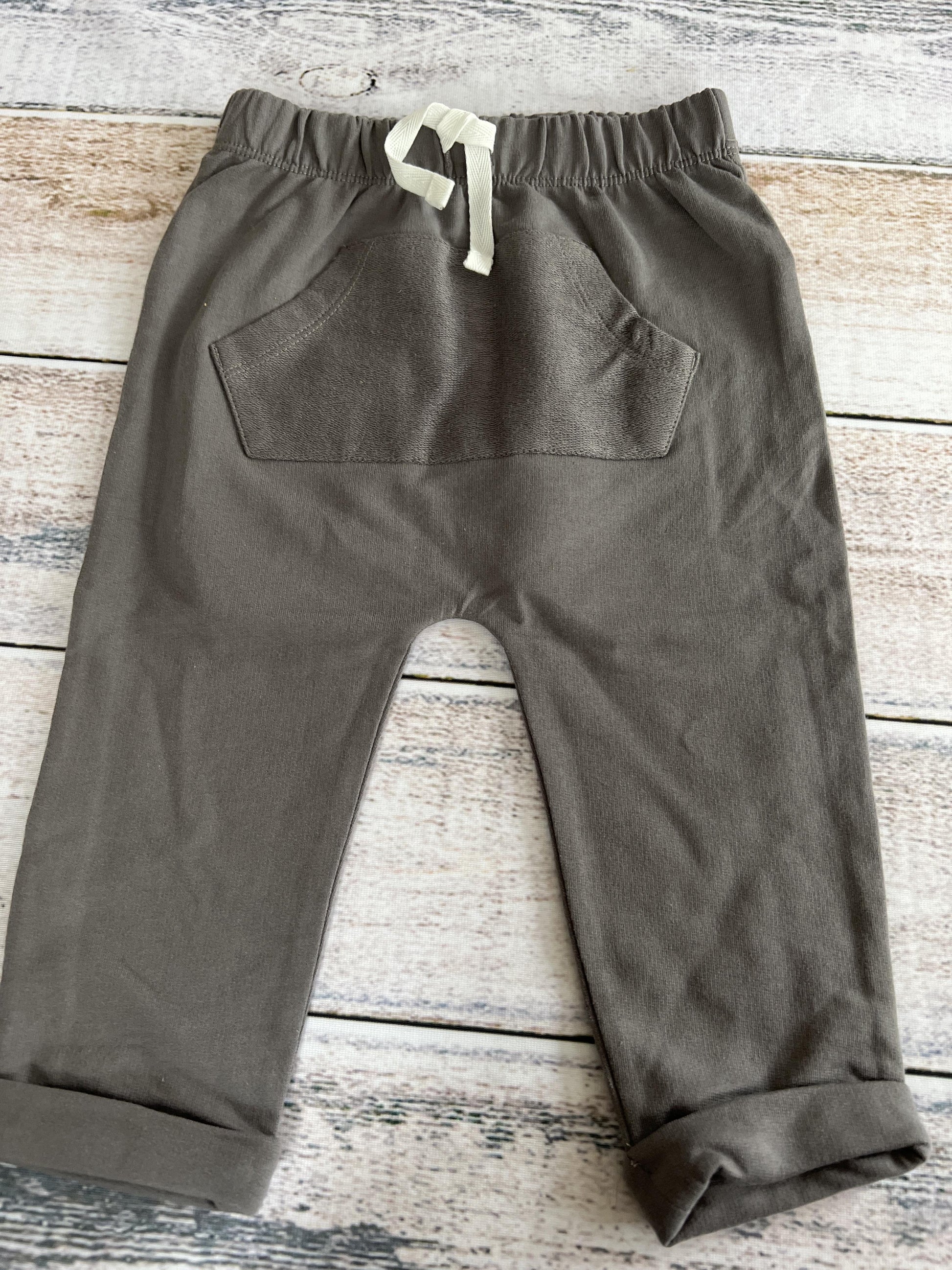 Oliver & Rain Boys Grey Pants Size: 18 months Grey