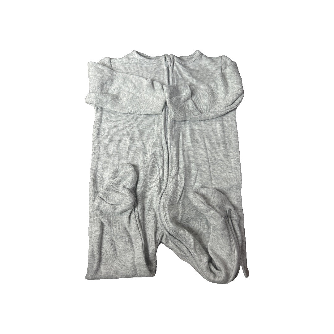 Mori Unisex Grey Pajamas Size: 6-9 months Grey