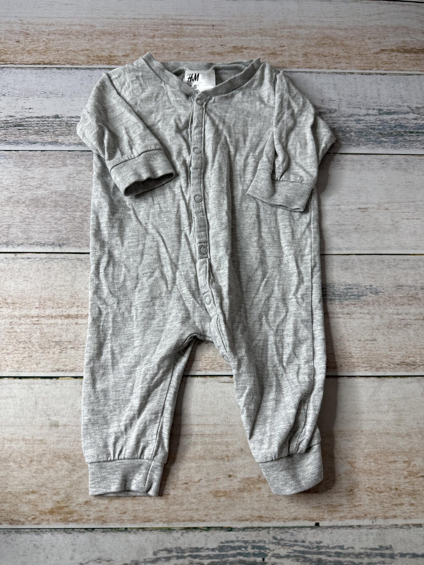 H&M Unisex Grey Long Sleeve Outfit Size: Newborn Grey