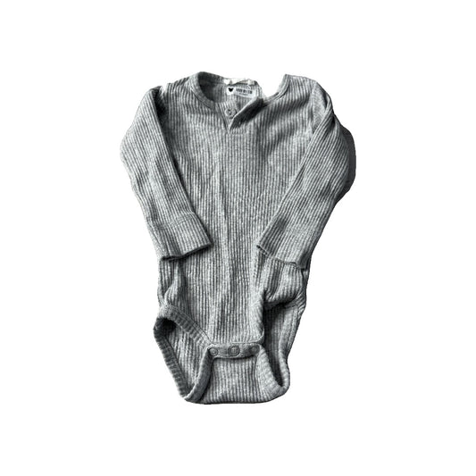 Jamie Kay Unisex Grey Onesie Size: 0-3 months Grey