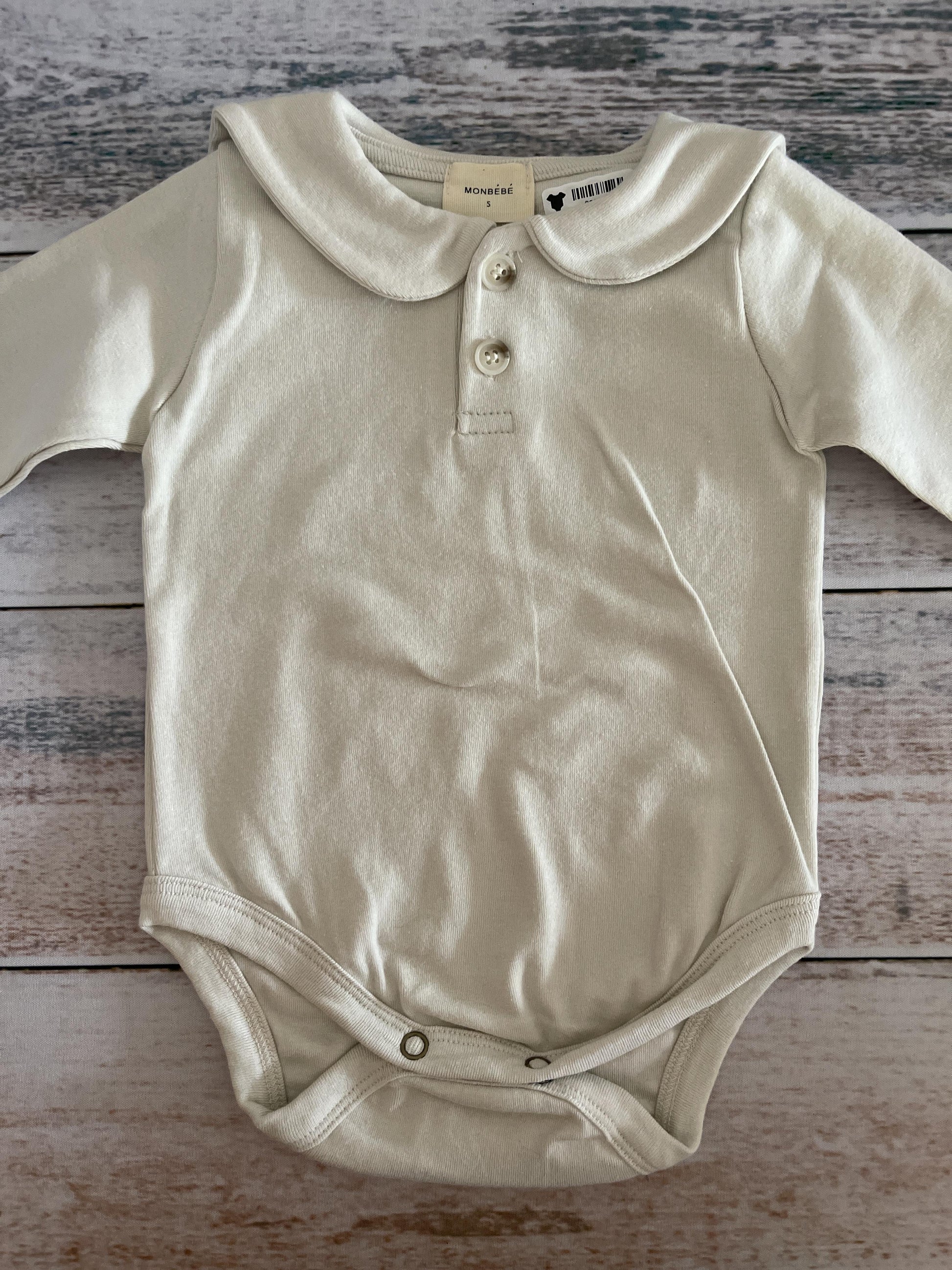 Girls Grey Onesie Size: 6-9 months Grey