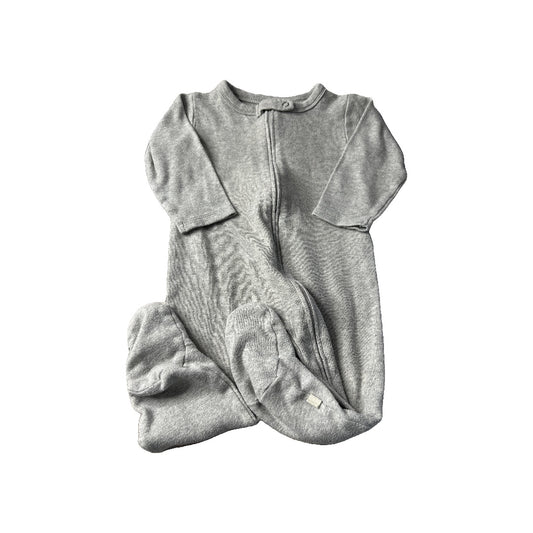 Finn + Emma Unisex Grey Long Sleeve Outfit Size: 6-9 months Grey