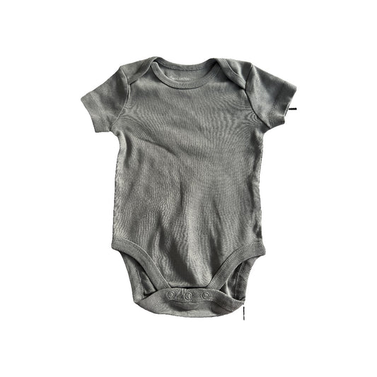 Mac and Moon Boys Grey Onesie Size: 6 months Grey