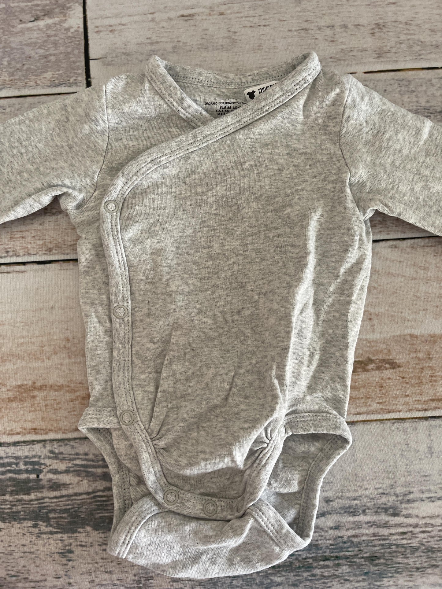 H&M Unisex Grey Onesie Size: 6 months Grey