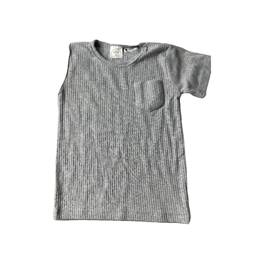 Sage and Ivory Girls Grey T-Shirt Size: 4T Grey