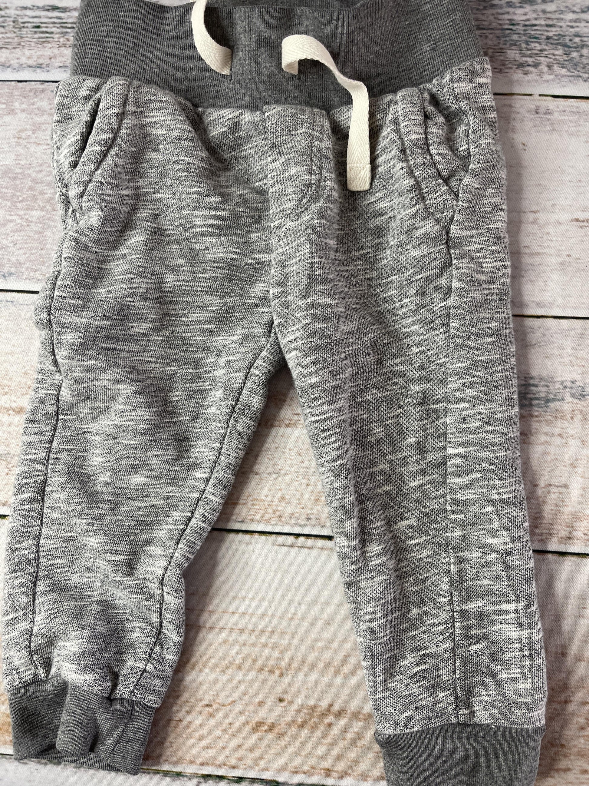 Gap Unisex Grey Pants Size: 18-24 months Grey