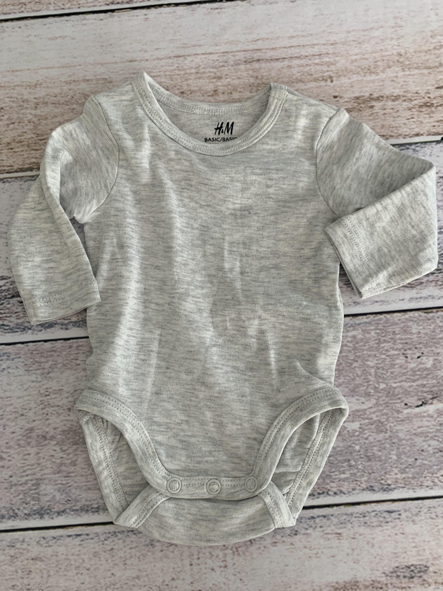 H&M Unisex Grey Onesie Size: Preemie Grey