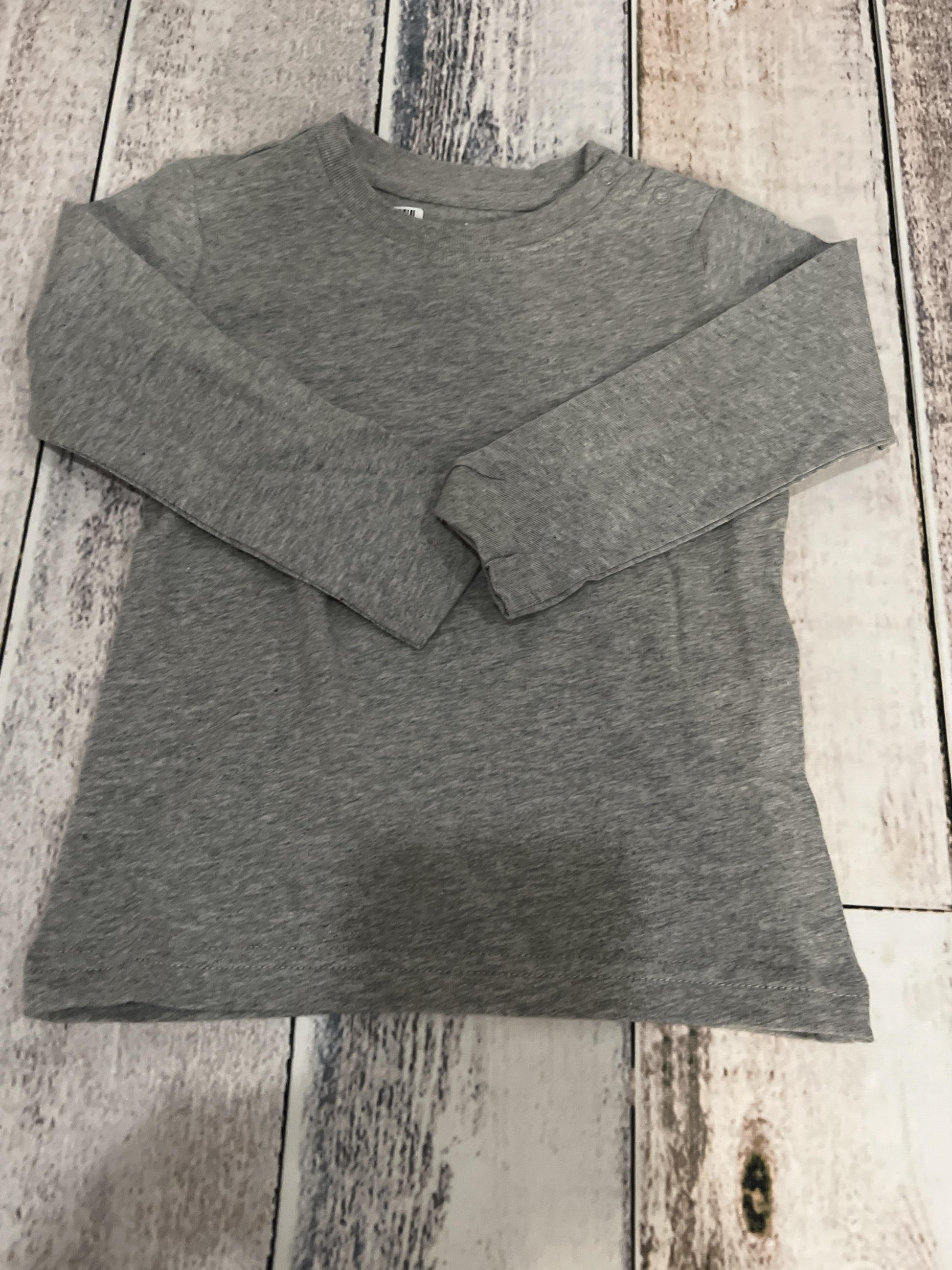 Primary Unisex Grey Long Sleeve Shirt Size: 18-24 months Grey