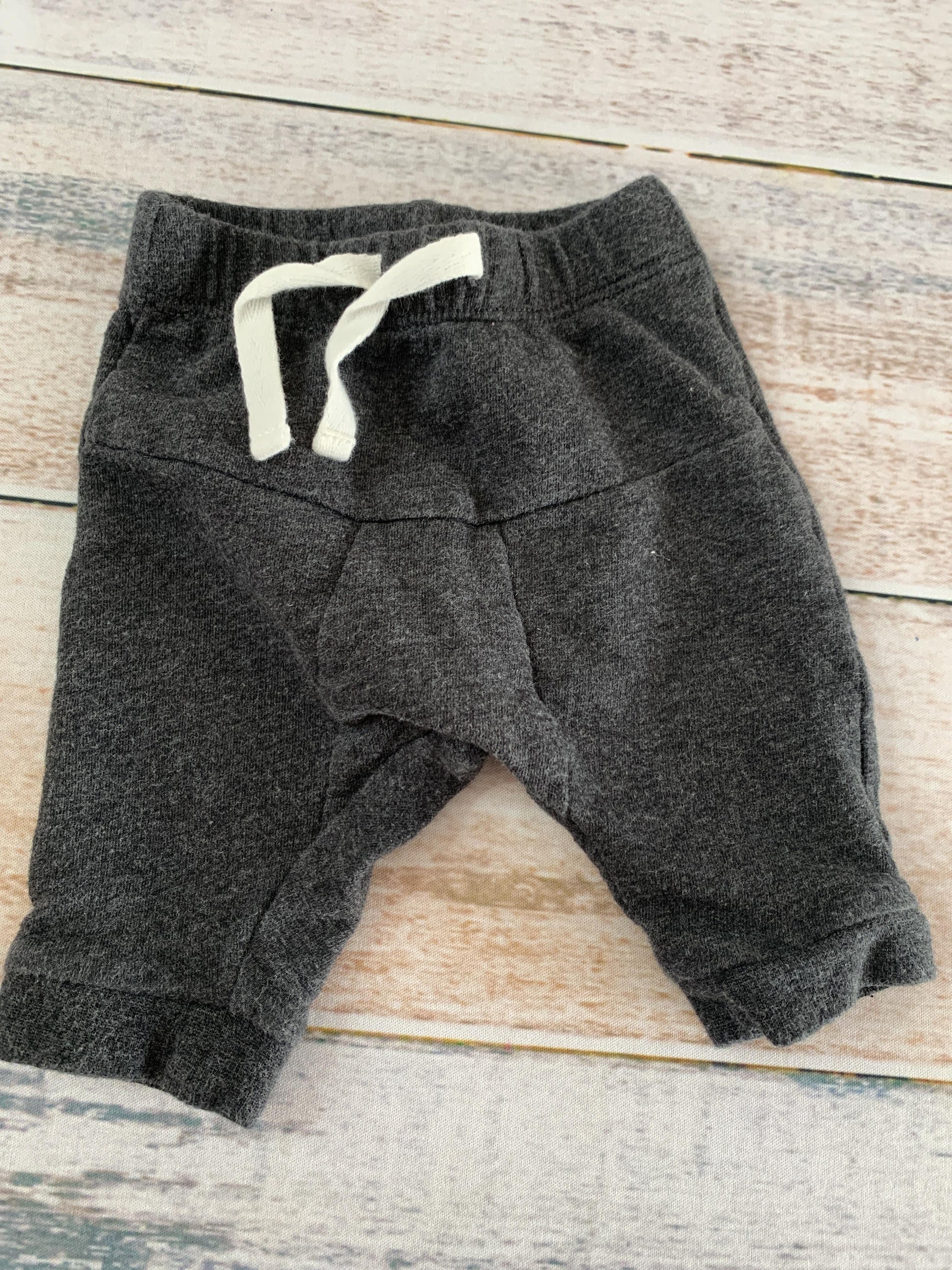Oliver & Rain Unisex Grey Pants Size: Newborn Grey