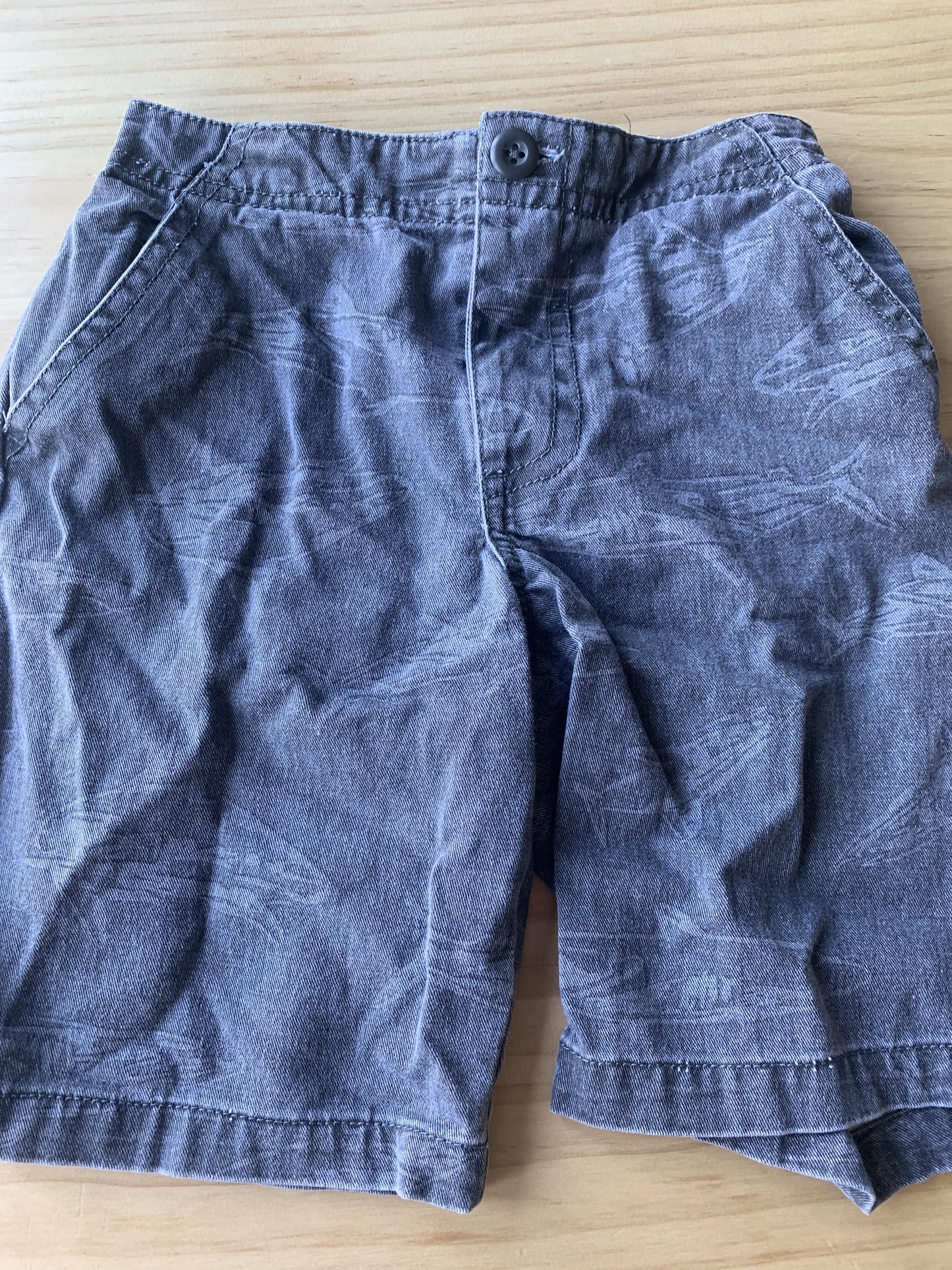 Boys Grey Shorts Size: 4T Grey