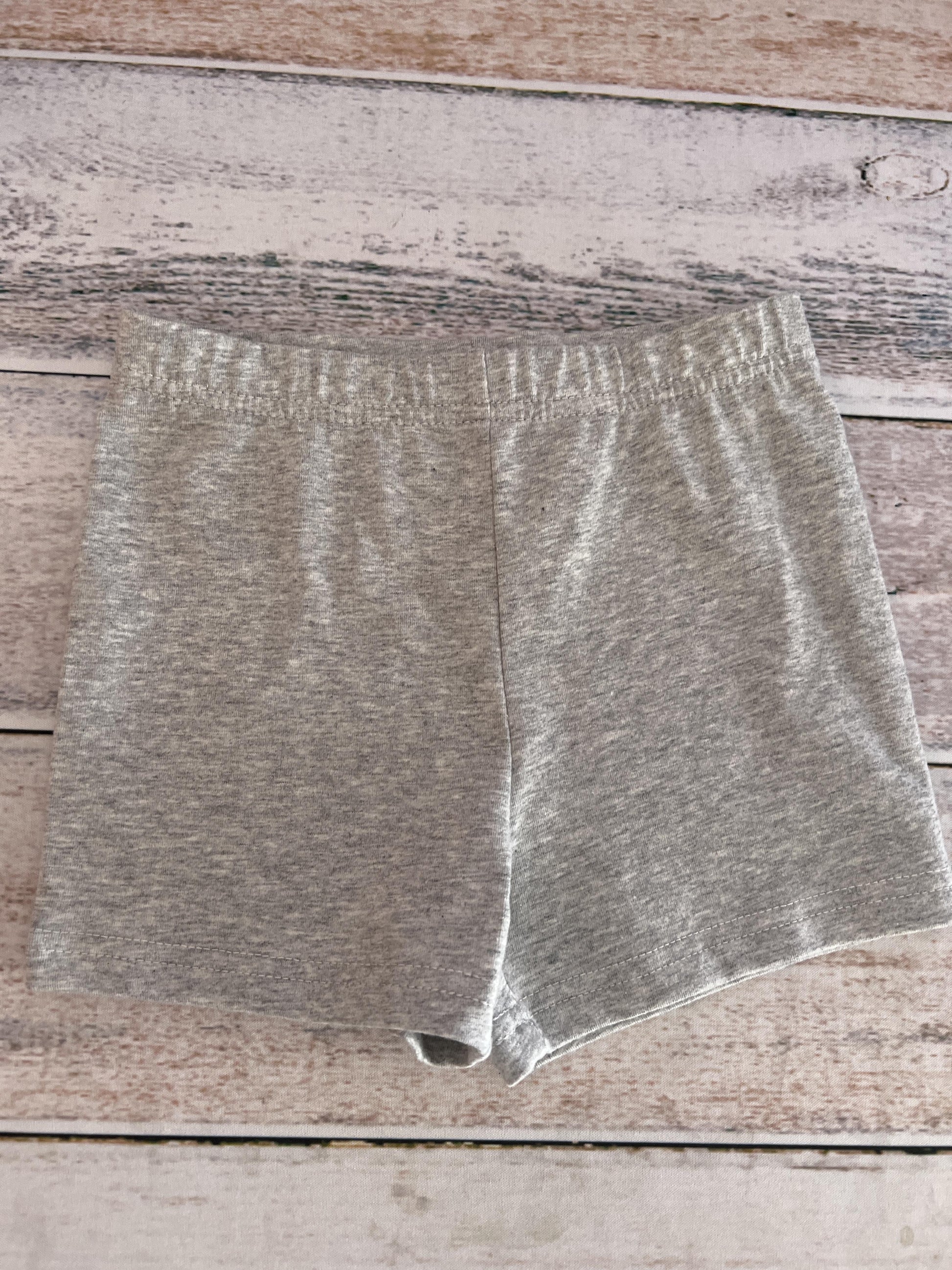 Carters Unisex Grey Shorts Size: 4T Grey