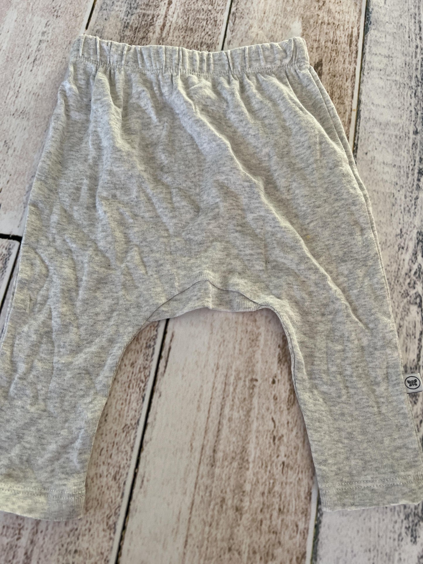 Honest co Unisex Grey Pants Size: 3-6 months Grey