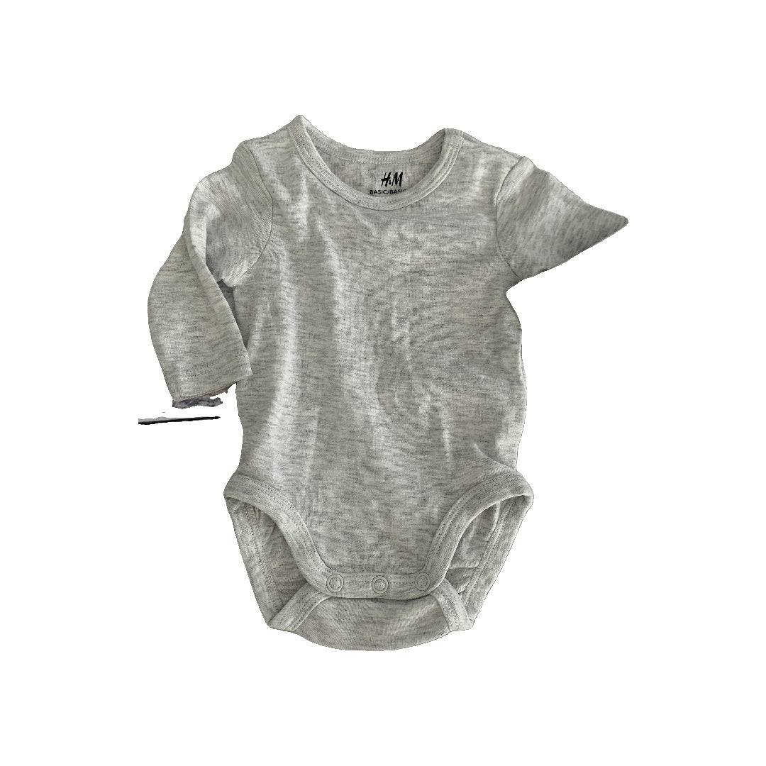 H&M Unisex Grey Onesie Size: Preemie Grey