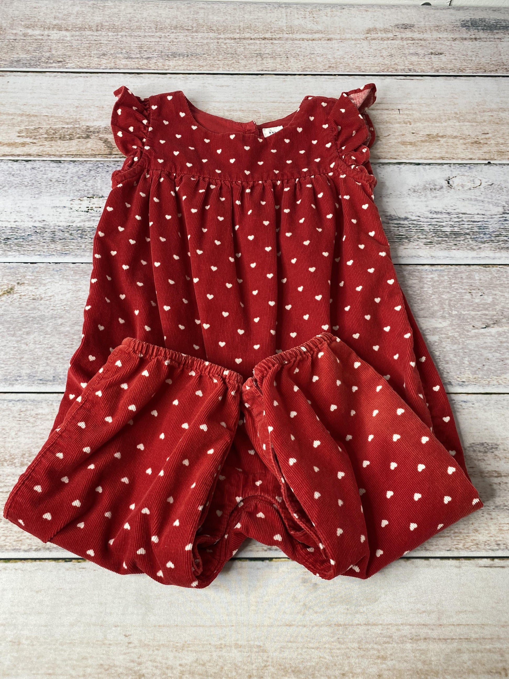 Gap Girls Hearts | White | Red Romper Size: 12-18 months Hearts | White | Red