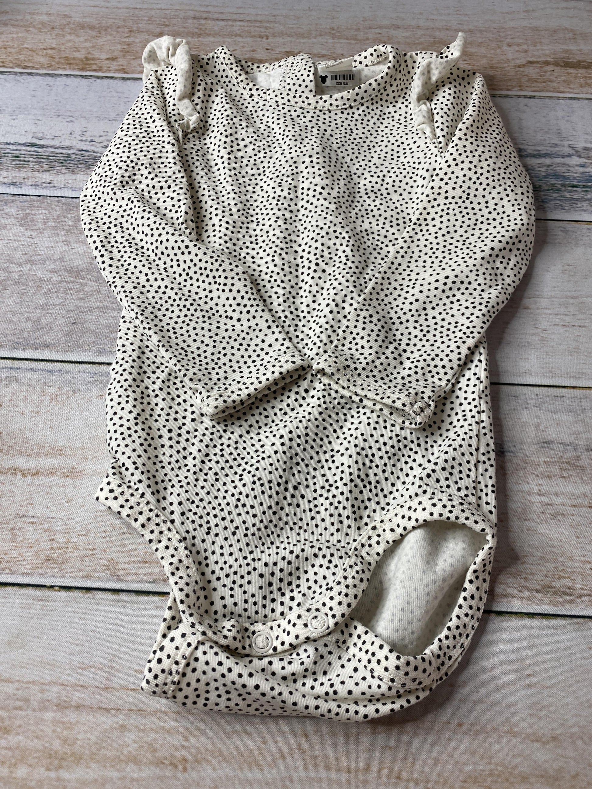 H&M Girls Ivory | Black | polka dot Onesie Size: 18 months Ivory | Black | polka dot
