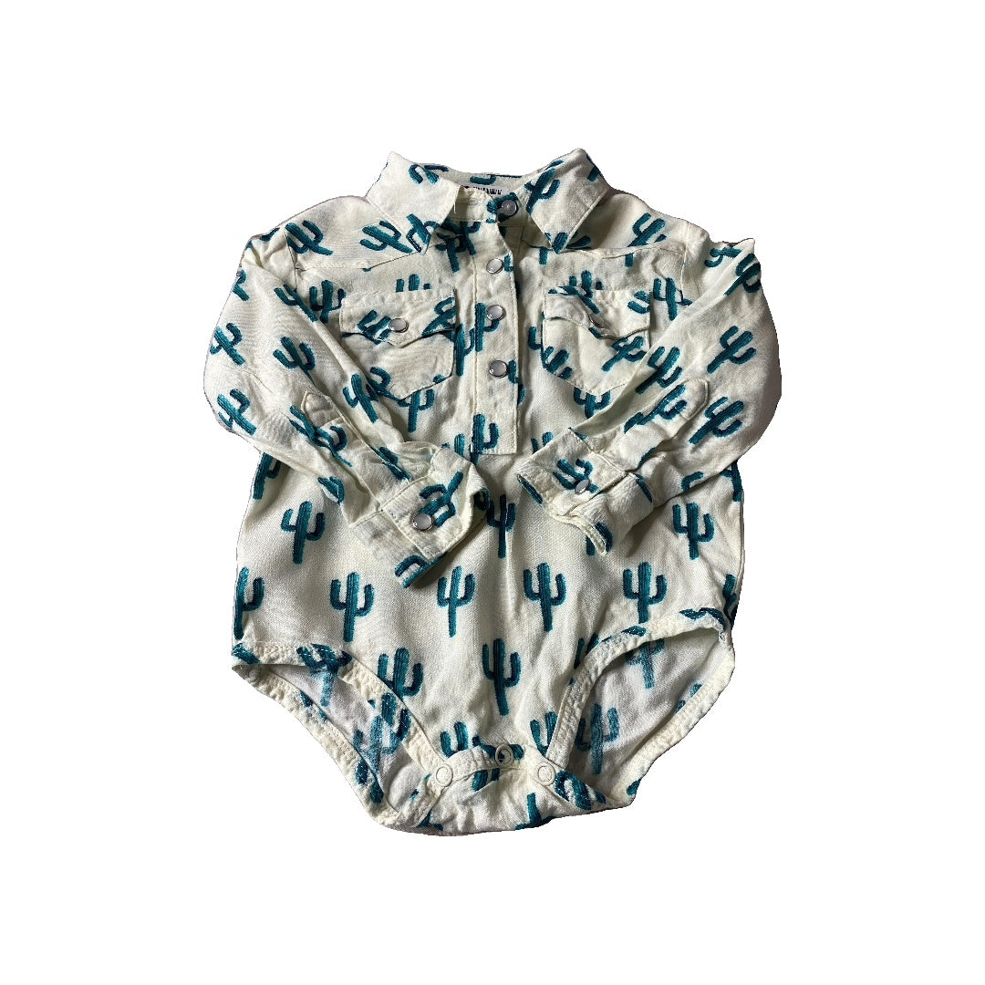 Wrangler Boys Ivory | Cactus Onesie Size: 3-6 months Ivory | Cactus
