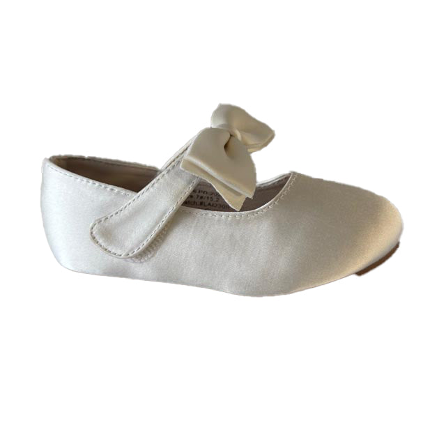 Felix & Flora Girls Ivory Shoes Size: 7 Toddler