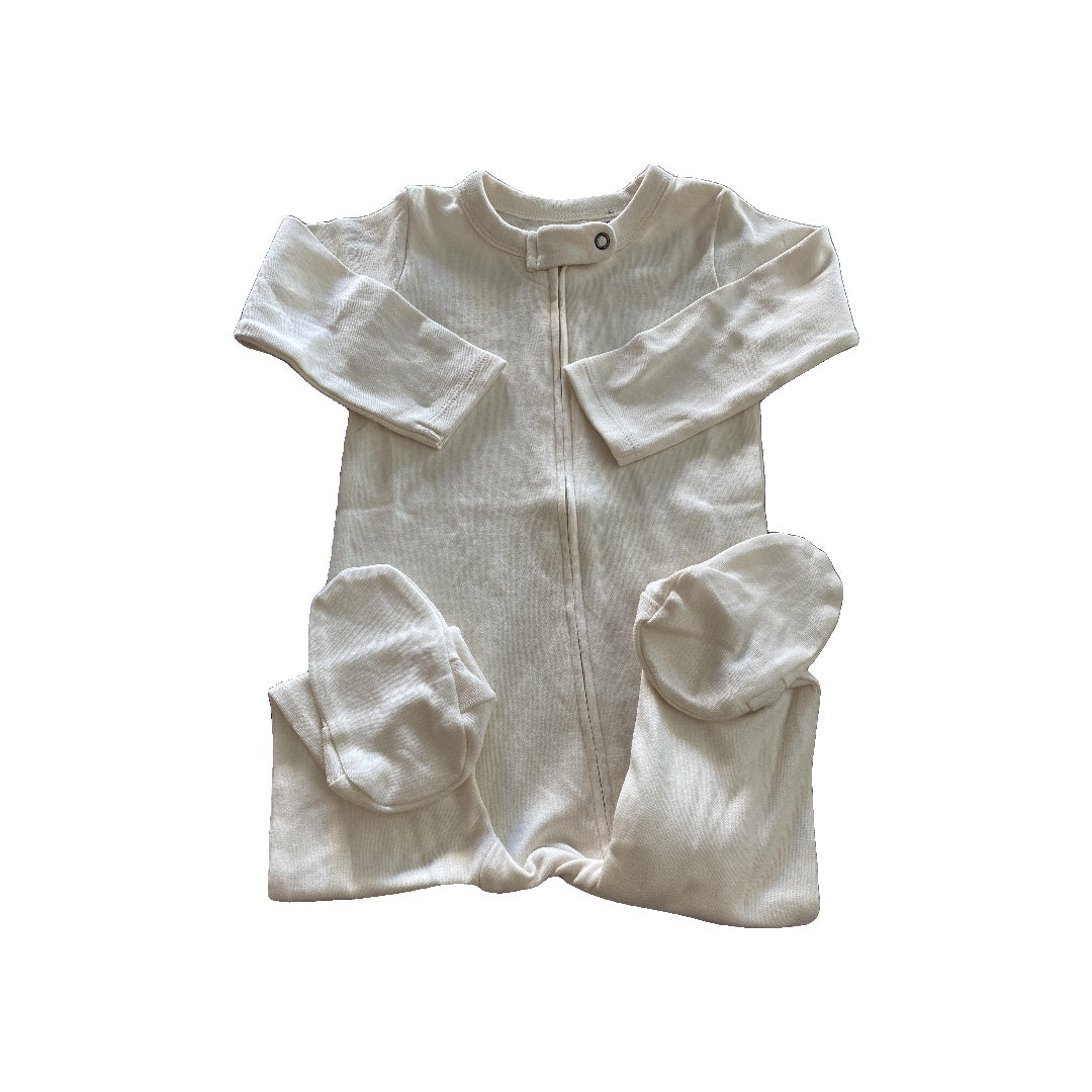 Finn + Emma Unisex Ivory Pajamas Size: 6-9 months Ivory