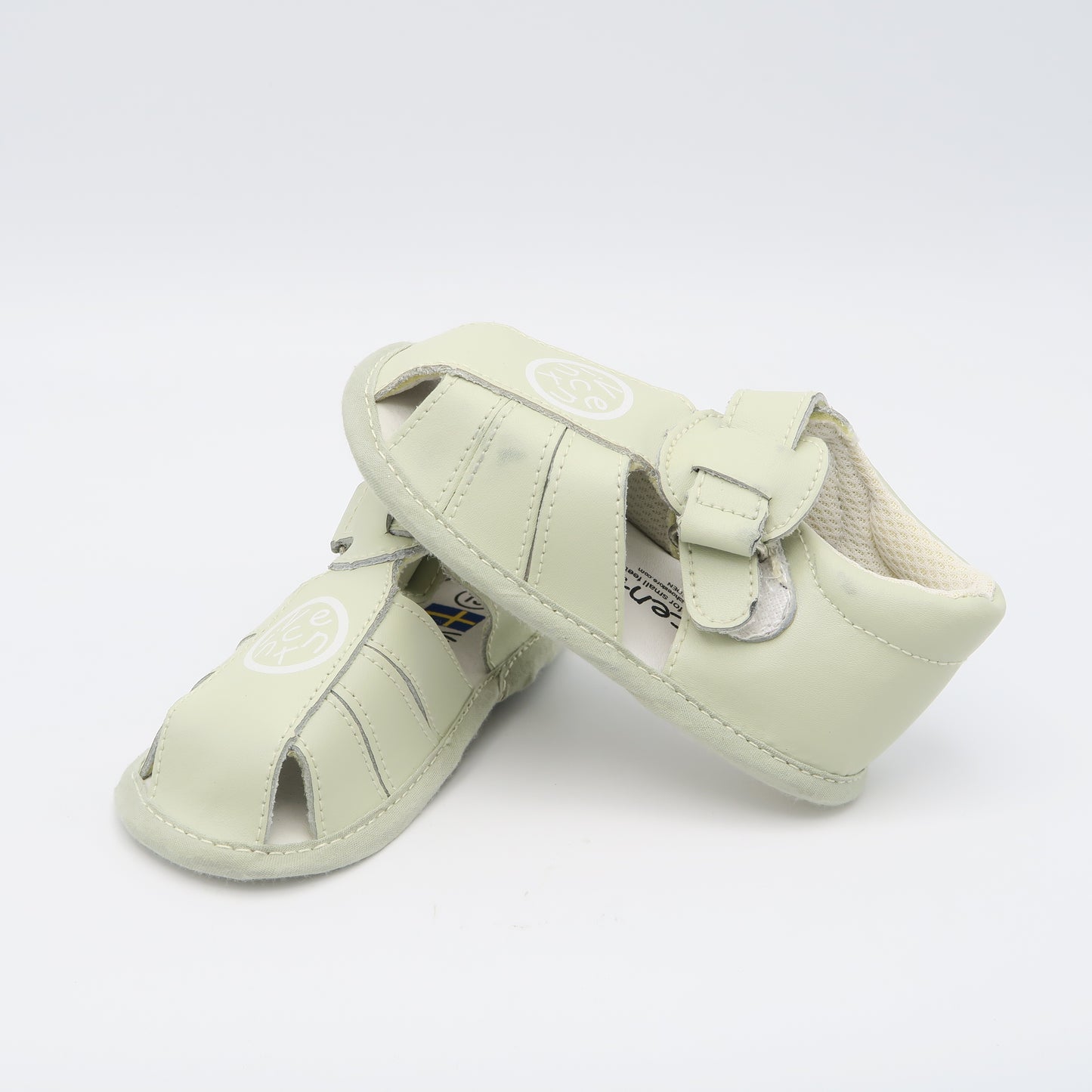 Vincent Girls Ivory Sandals Size: 3 Infant Ivory