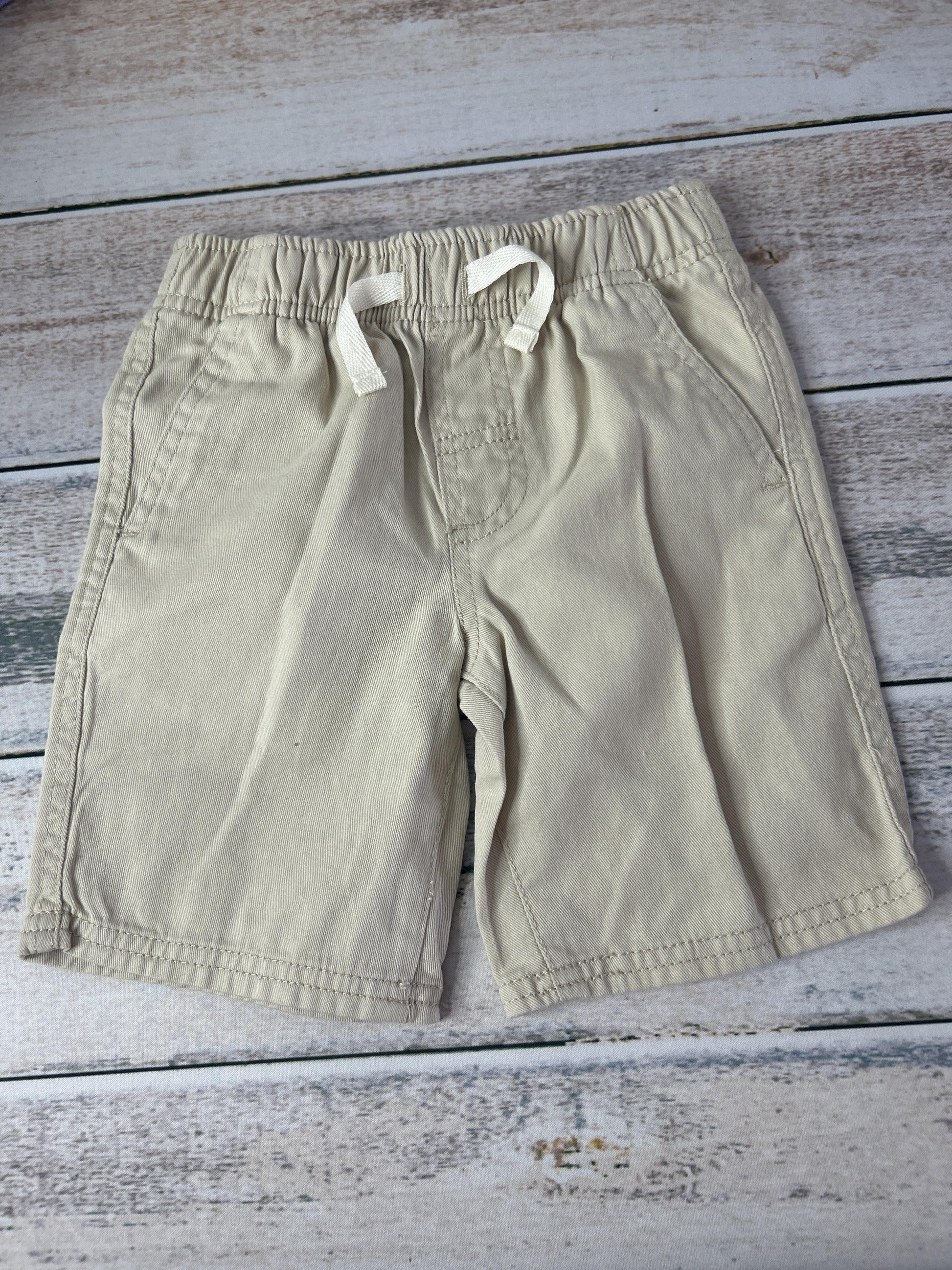 Boys Khaki Shorts Size: 4T Khaki