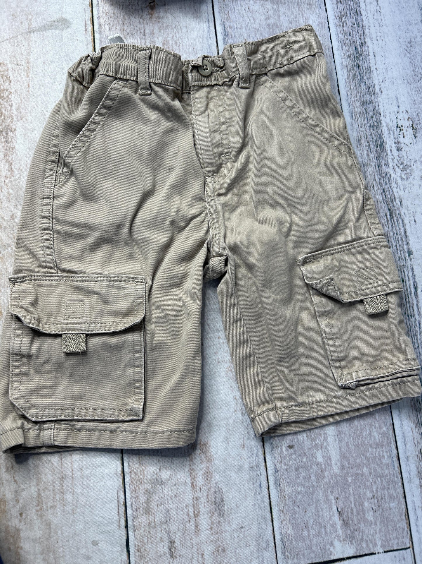 Boys Khaki Pants Size: 5T Khaki
