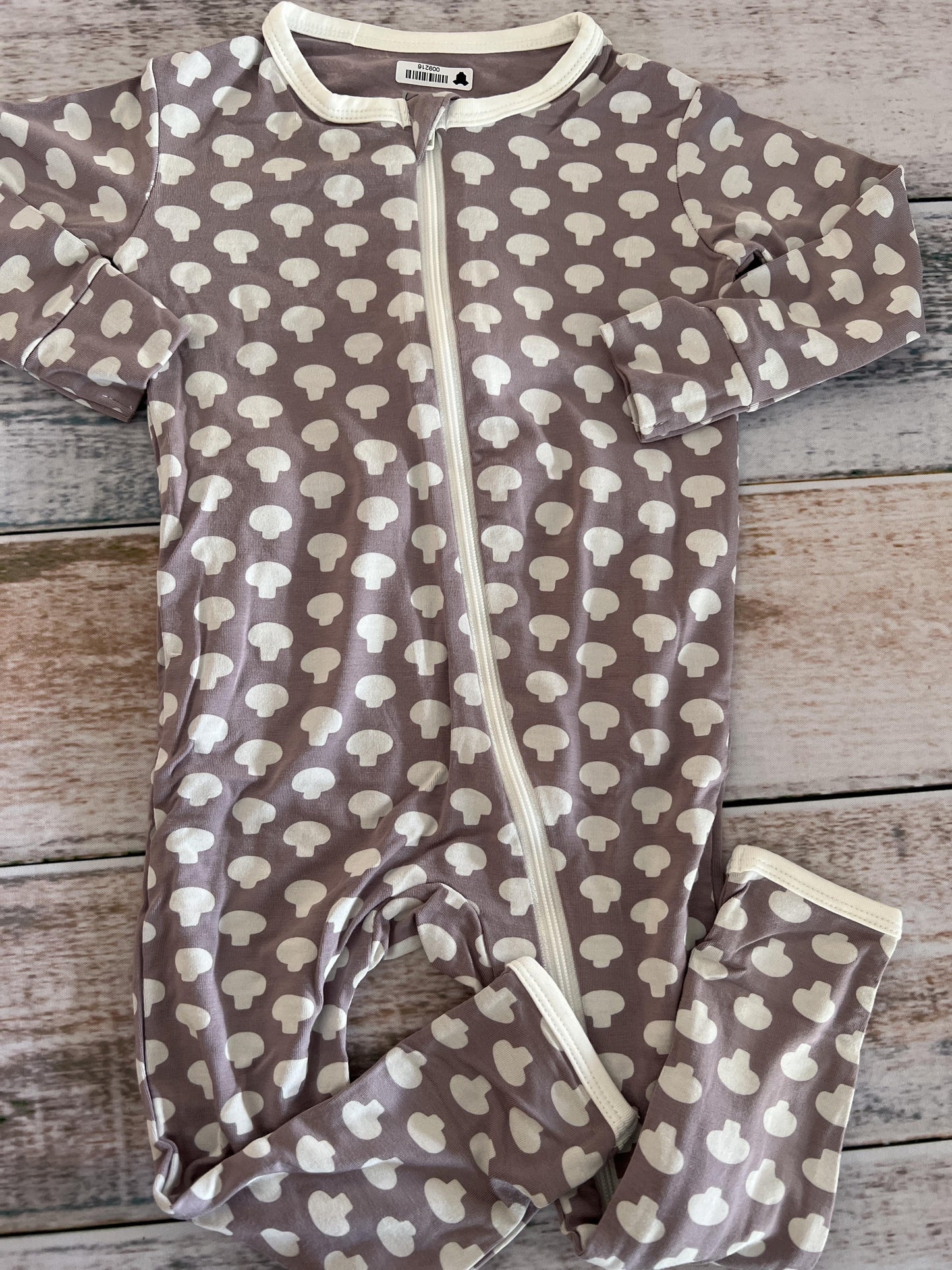 KicKee Pants Girls Lavender | White | Pattern Long Sleeve Outfit Size: 12-18 months Lavender | White | Pattern