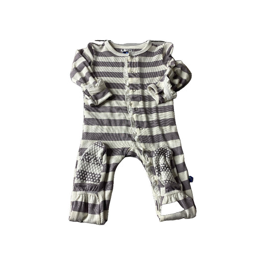 KicKee Pants Girls Lavender | White | Stripe Pajamas Size: 6-9 months Lavender | White | Stripe