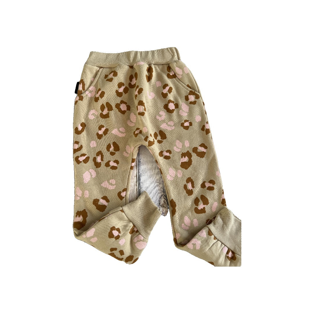 Dot Girls Leopard print Pants Size: 5 Leopard print